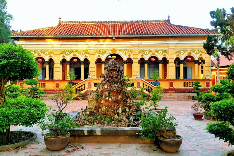 Mặt trước của Chùa Nam Nhã