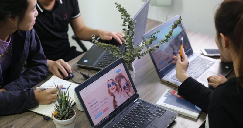 Nâng tầm thương hiệu của bạn với GCO Digital Marketing Agency - Giải pháp marketing tổng thể hàng đầu Việt Nam, giúp doanh nghiệp tỏa sáng!