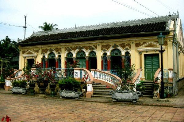 Làng cổ Long Tuyền